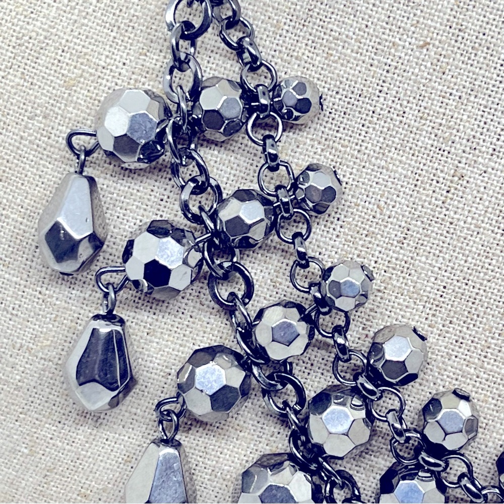 NWOT 18’ Silver Tone Faceted Glass Chunky Bead Statement Necklace Smokey Chain - Picture 5 of 11